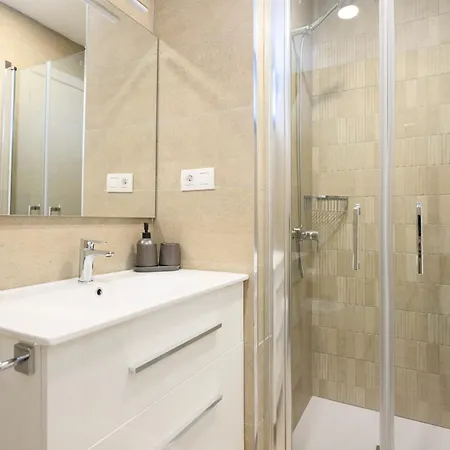 Διαμέρισμα Brand New 2br With Auto Check-in *